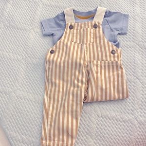 Carter’s bodysuit/ suspenders/ NWT/ 3 months/ 🧸 5 for 25 dollars.